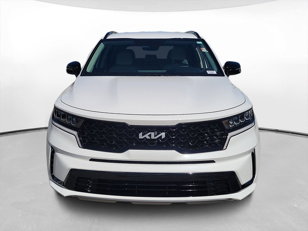 Certified 2022 Kia Sorento S FWD image 2