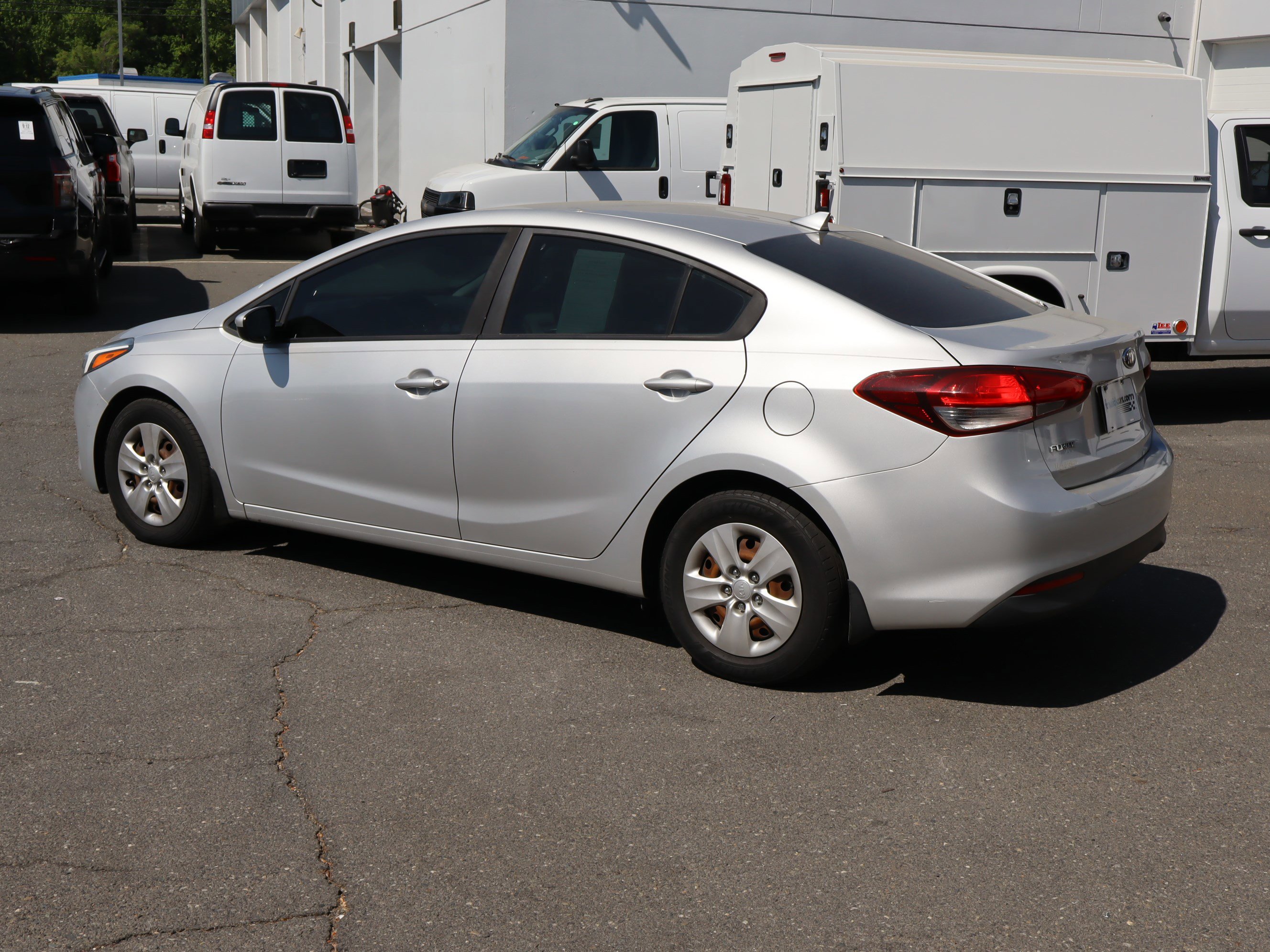 Used 2017 Kia Forte LX FWD image 19