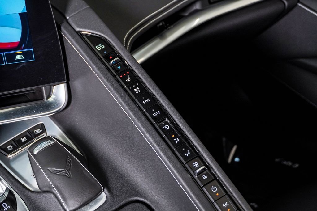 Used 2021 Chevrolet Corvette Stingray Preferred Cpe w/ Z51 Performance Package image 27