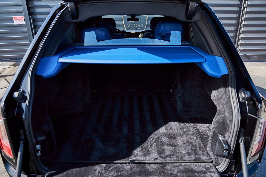 Used 2021 Rolls-Royce Cullinan Black Badge image 22