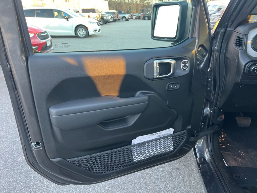 New 2026 Jeep Gladiator Sport image 19