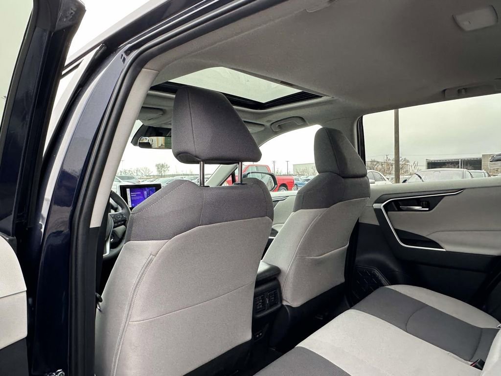Used 2024 Toyota RAV4 XLE w/ Convenience Package image 17