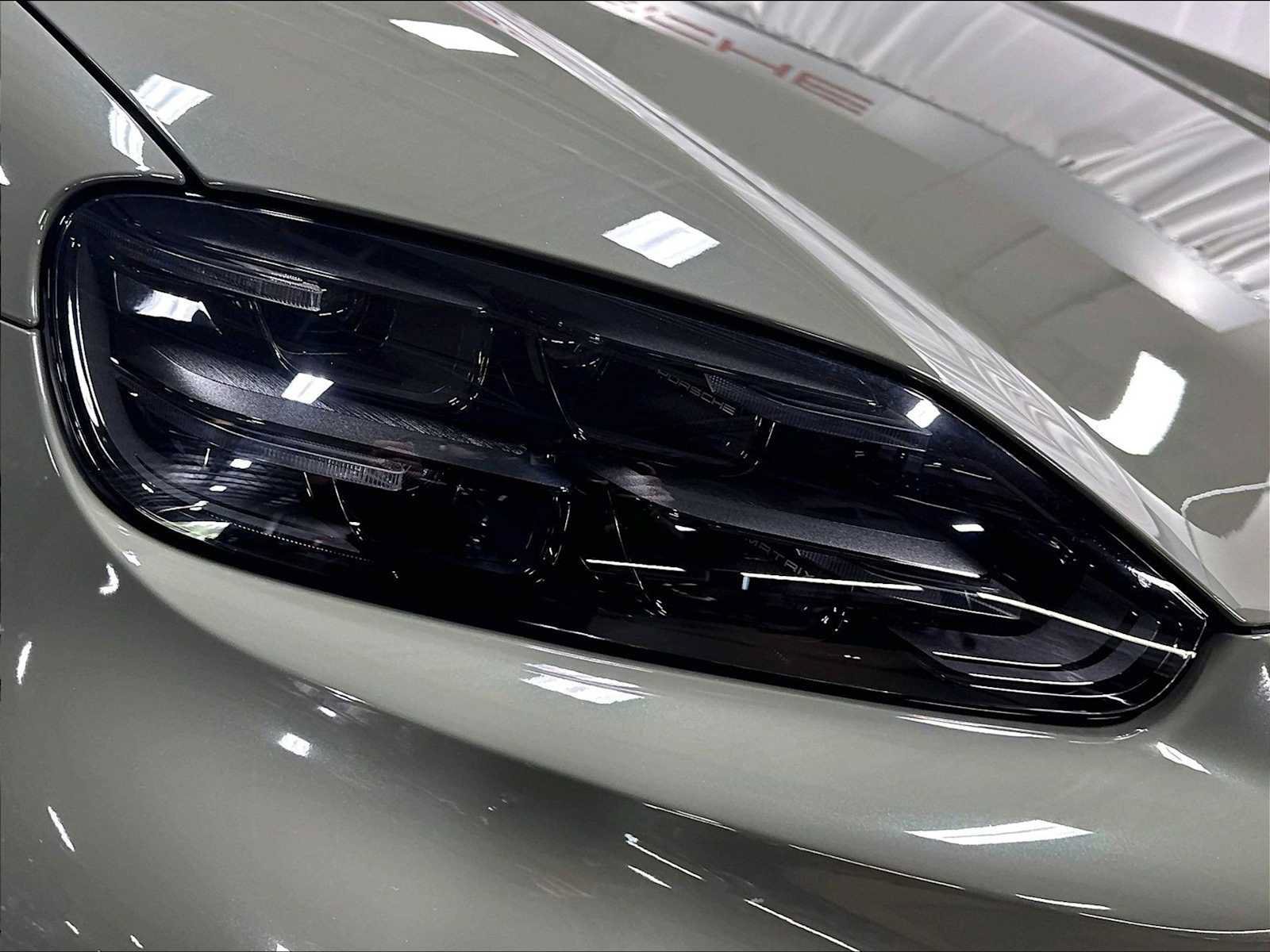New 2026 Porsche Cayenne Electric AWD/4WD image 12