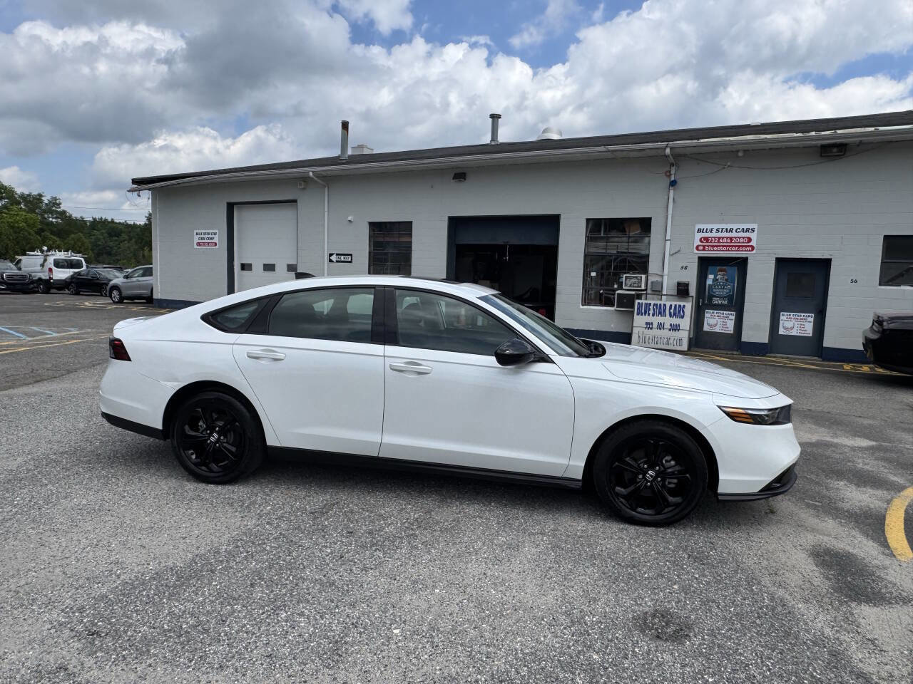 Used 2025 Honda Accord SE image 7