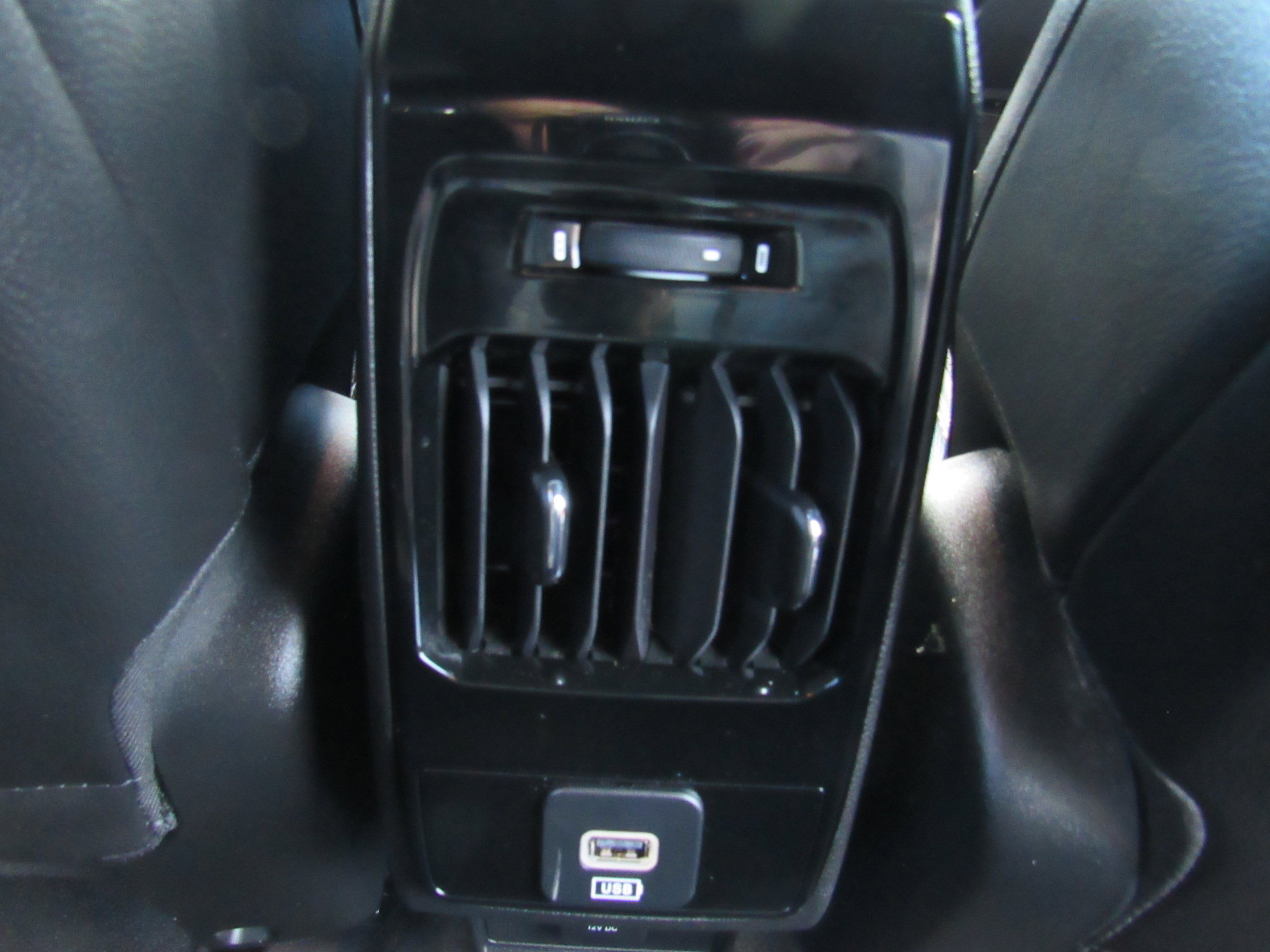 Used 2023 Jeep Compass Latitude image 41