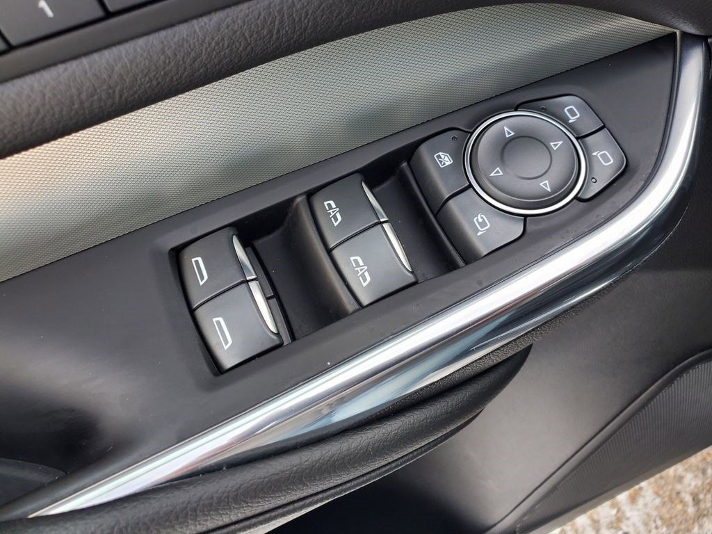 Certified 2023 Cadillac XT4 Premium Luxury w/ Cold Weather Package image 17