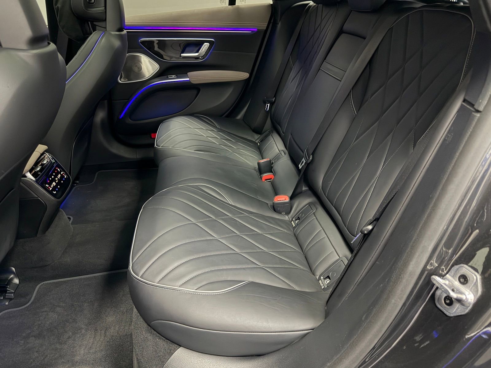 Certified 2023 Mercedes-Benz EQS 580 4MATIC Sedan image 39