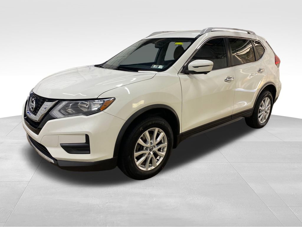 Used 2017 Nissan Rogue SV w/ SV Premium Package image 2