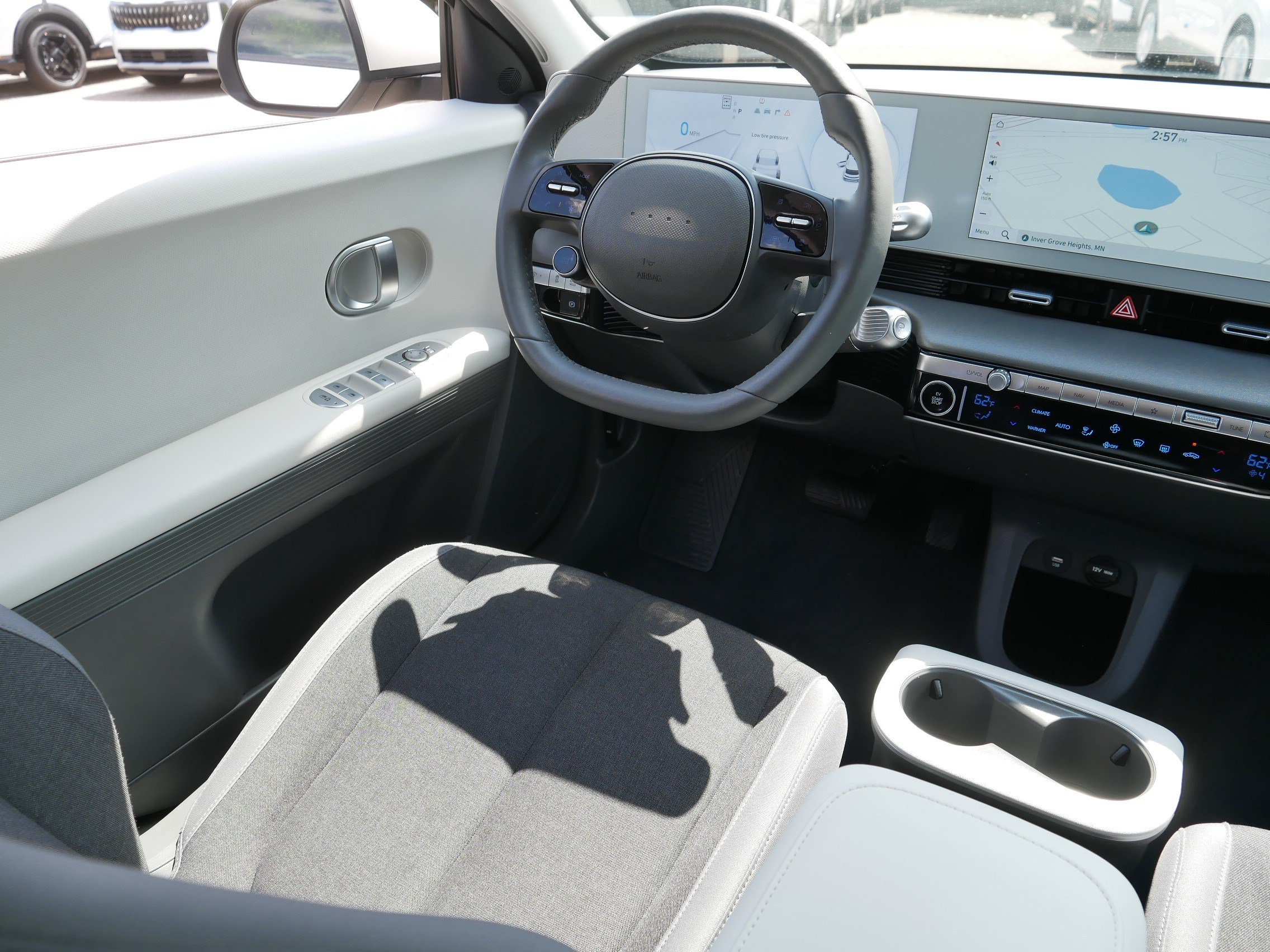 Used 2024 Hyundai Ioniq 5 SEL AWD/4WD image 9