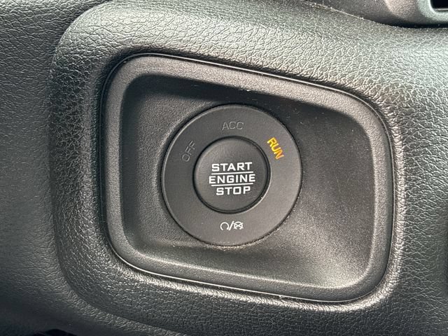 Used 2024 Jeep Gladiator Sport AWD/4WD image 17