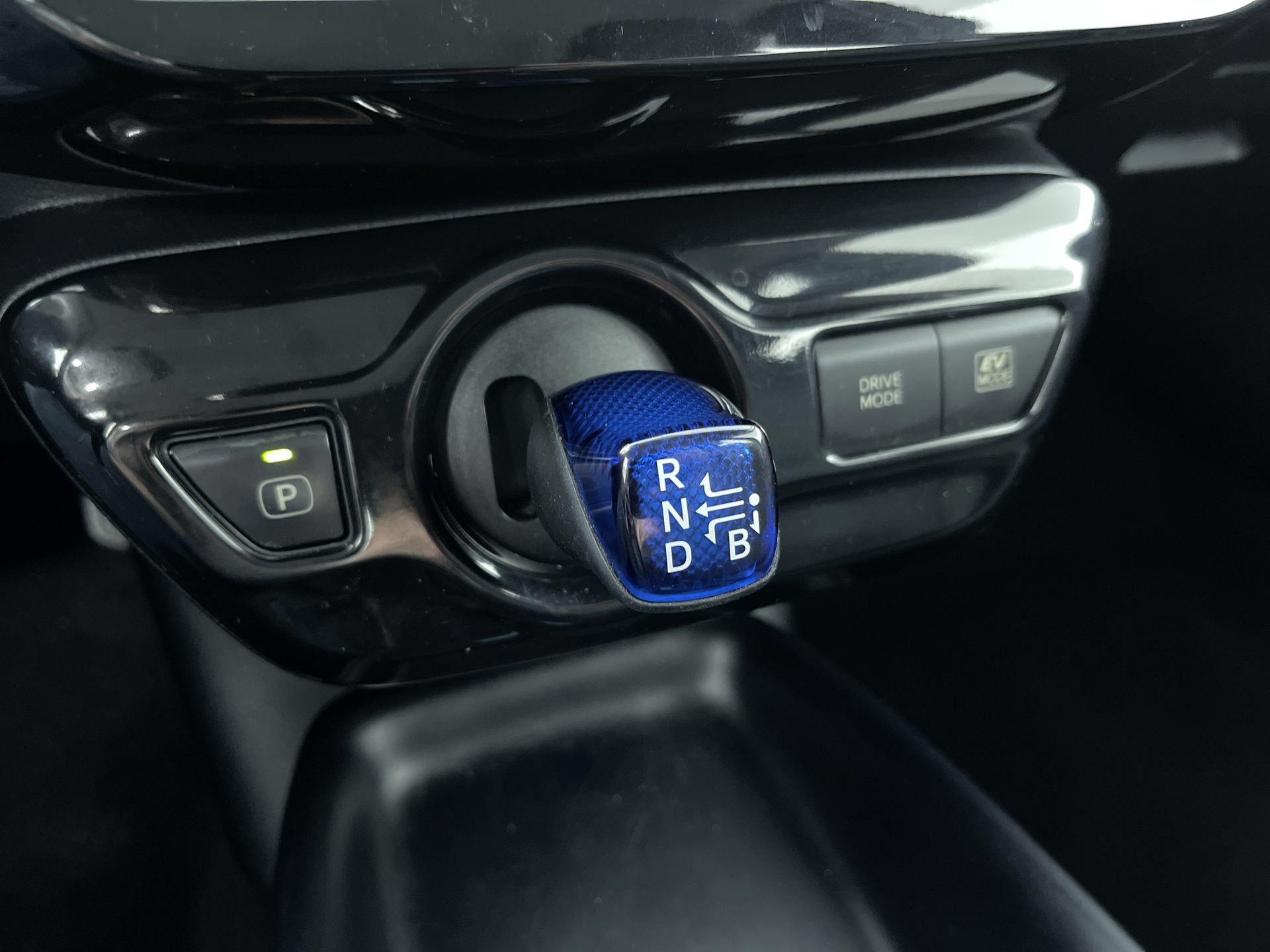 Used 2016 Toyota Prius Two FWD image 20