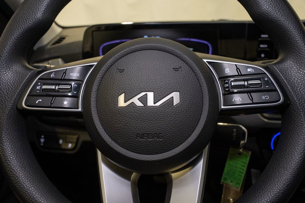 Certified 2024 Kia Seltos LX image 17