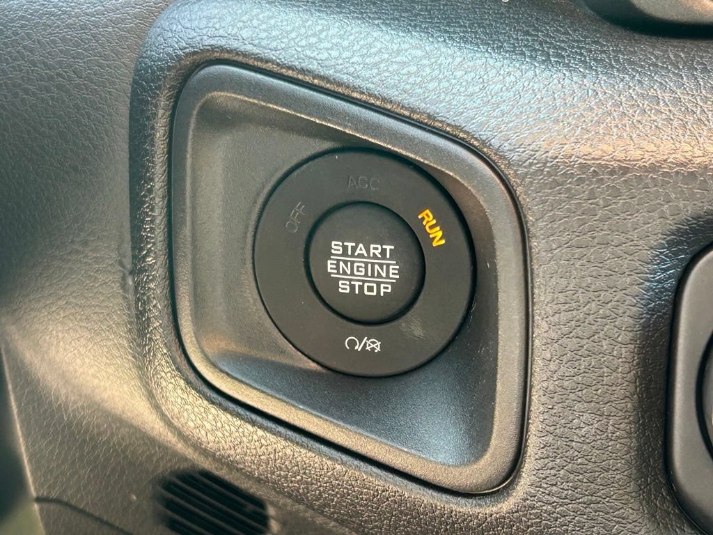 Used 2024 Jeep Gladiator Sport AWD/4WD image 26