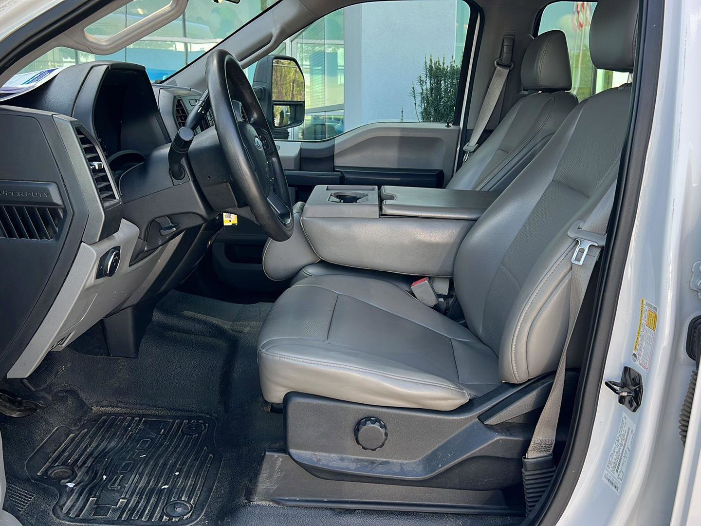 Used 2019 Ford F350 XL w/ Power Equipment Group image 9