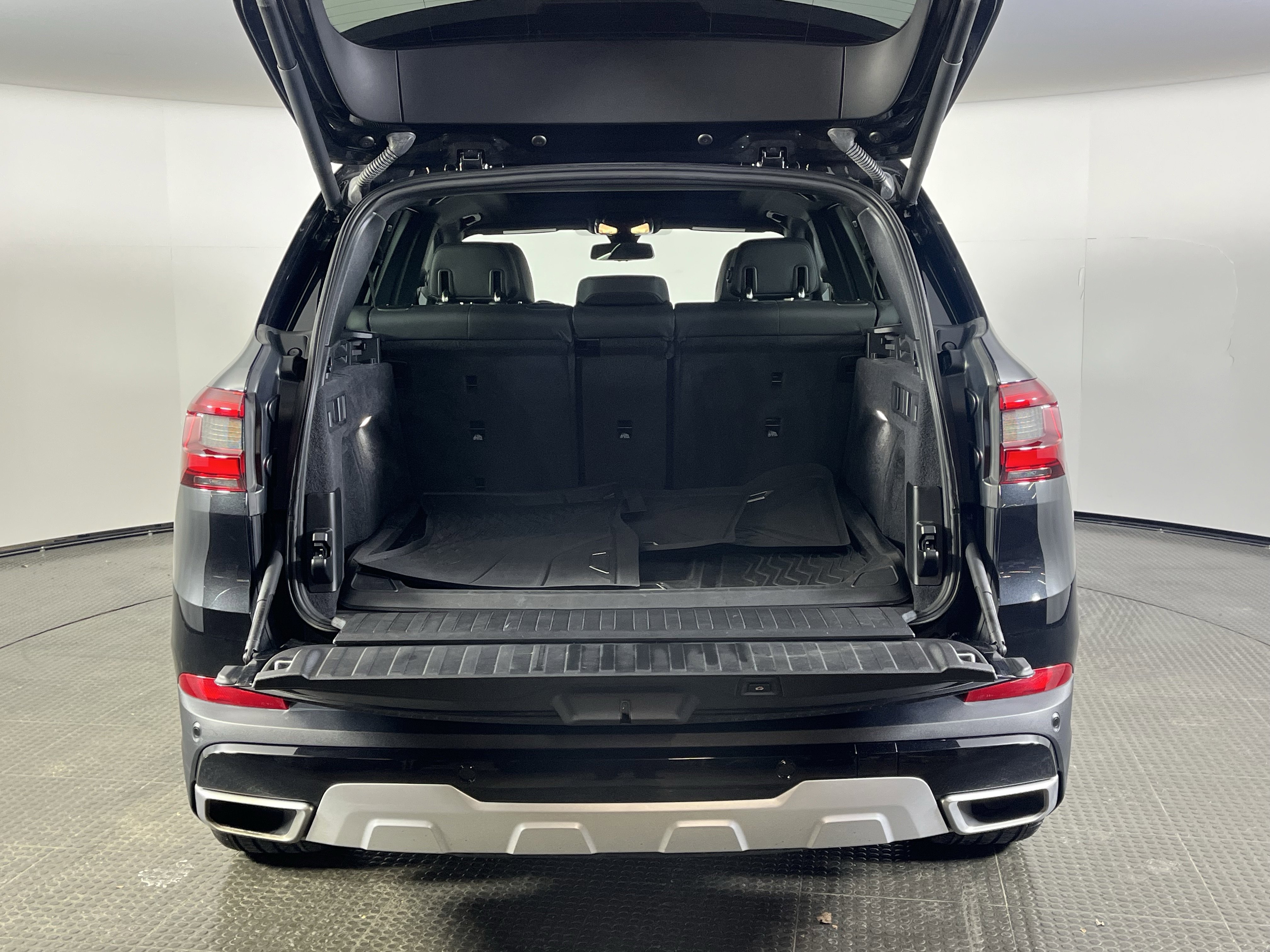 Used 2019 BMW X5 xDrive40i w/ Convenience Package image 8