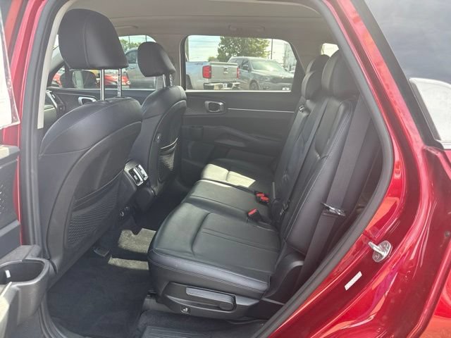 Used 2021 Kia Sorento S w/ Panoramic Sunroof Package FWD image 11
