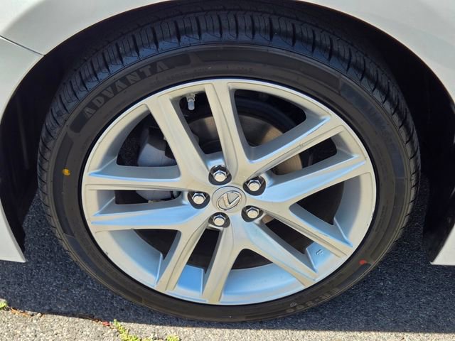 Used 2016 Lexus CT 200h w/ Accessory Package 2 image 12