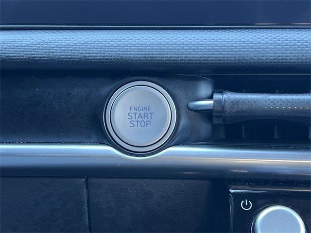 Certified 2025 Hyundai Santa Cruz SEL image 17