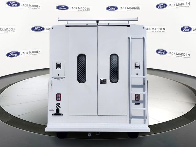 New 2026 Ford E-350 and Econoline 350 Super Duty w/ Power Equipment Group RWD image 4