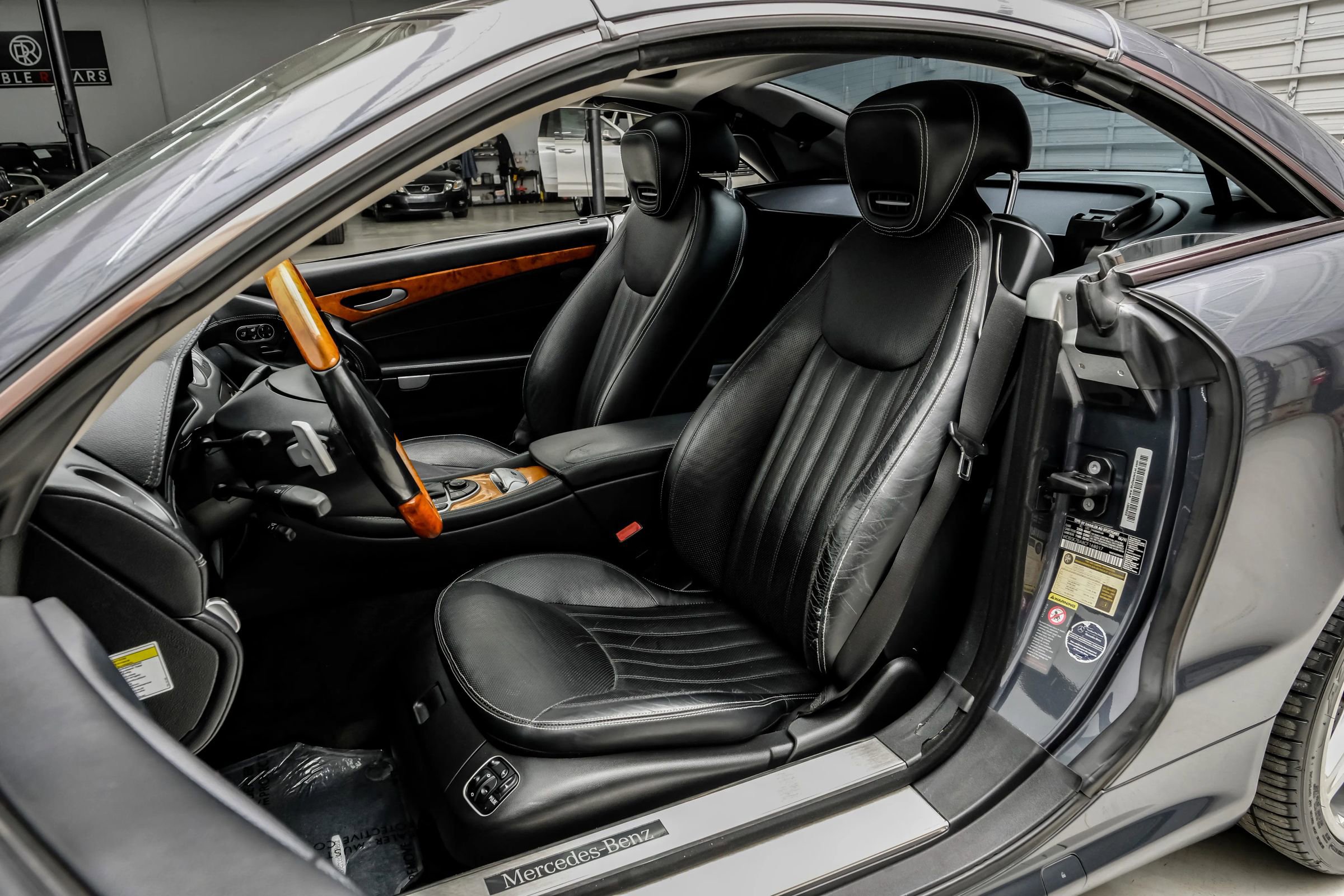 Used 2012 Mercedes-Benz SL 550 image 30