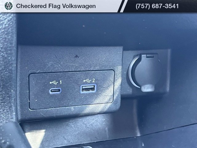 Used 2024 Nissan Kicks SV FWD image 39