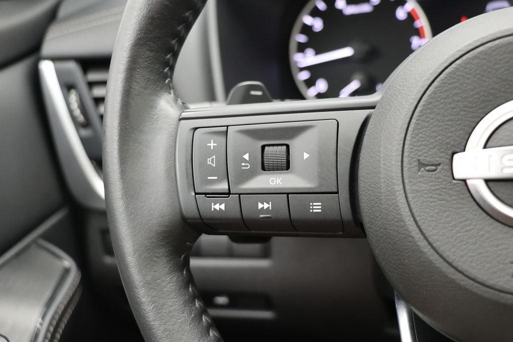 Used 2024 Nissan Rogue SV w/ SV Premium Package AWD/4WD image 20