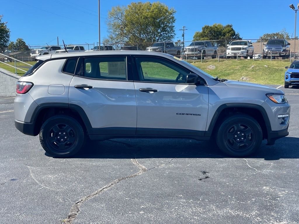 Used 2018 Jeep Compass Sport w/ Cold Weather Group image 8