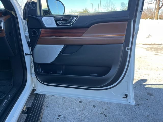 Used 2024 Lincoln Navigator L Reserve image 23
