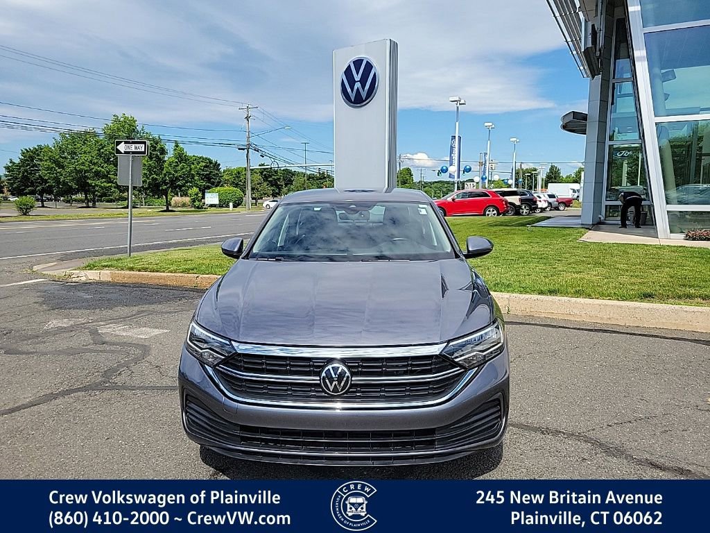 Certified 2024 Volkswagen Jetta SE FWD video 2
