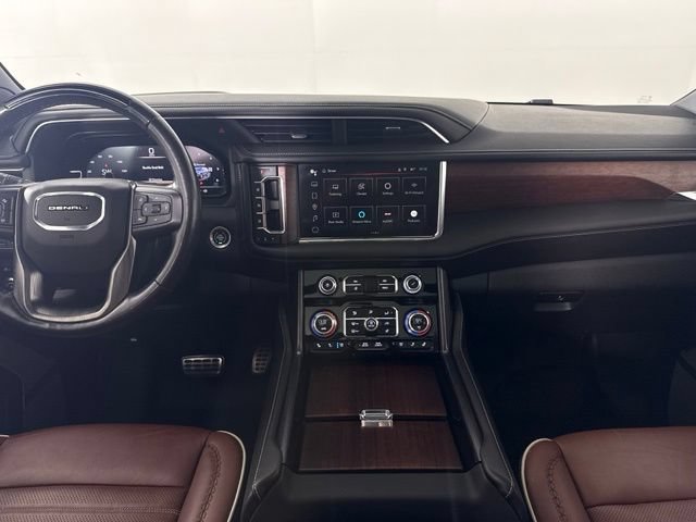 Used 2023 GMC Yukon XL Denali Ultimate w/ LPO, Floor Liner Package AWD/4WD image 37