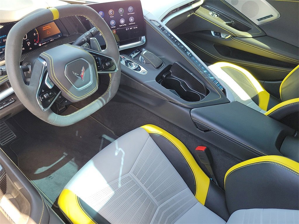 Used 2022 Chevrolet Corvette Stingray Premium Cpe image 3