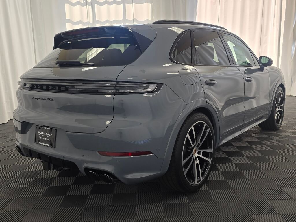New 2025 Porsche Cayenne GTS image 7