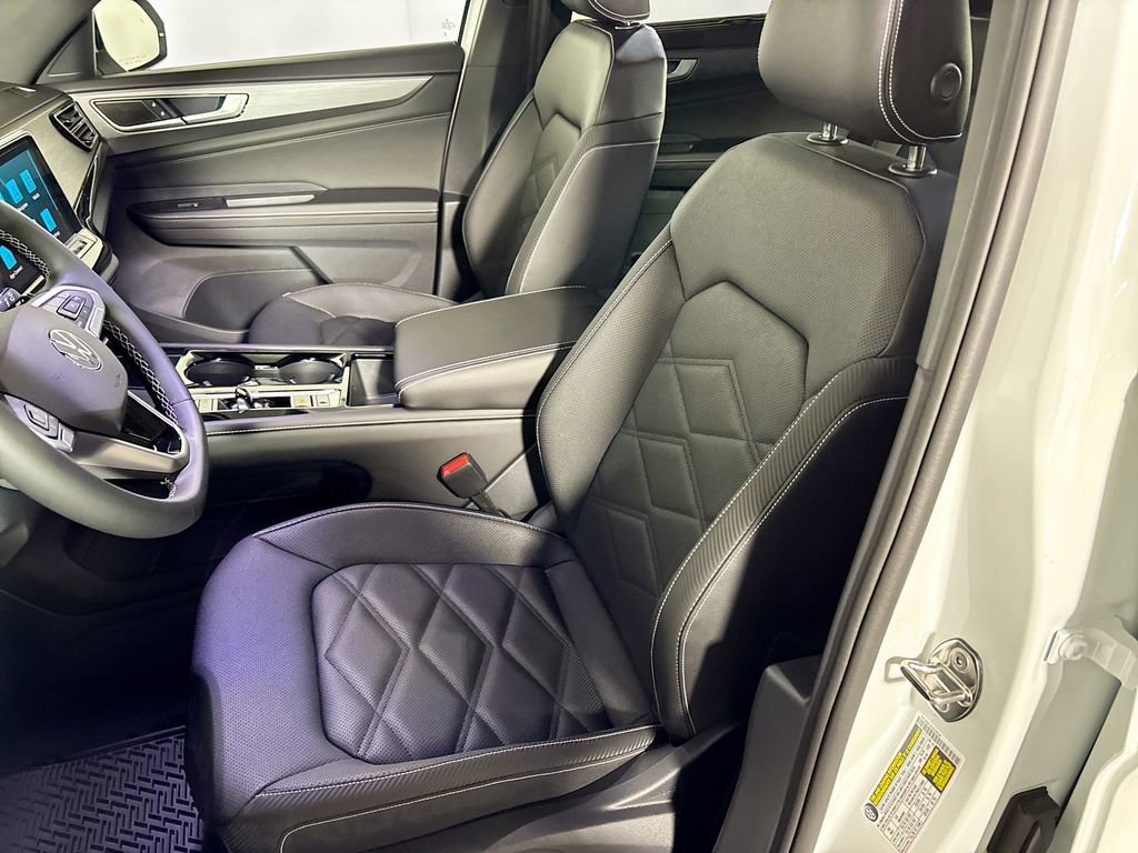 New 2026 Volkswagen Atlas Cross Sport SE image 11