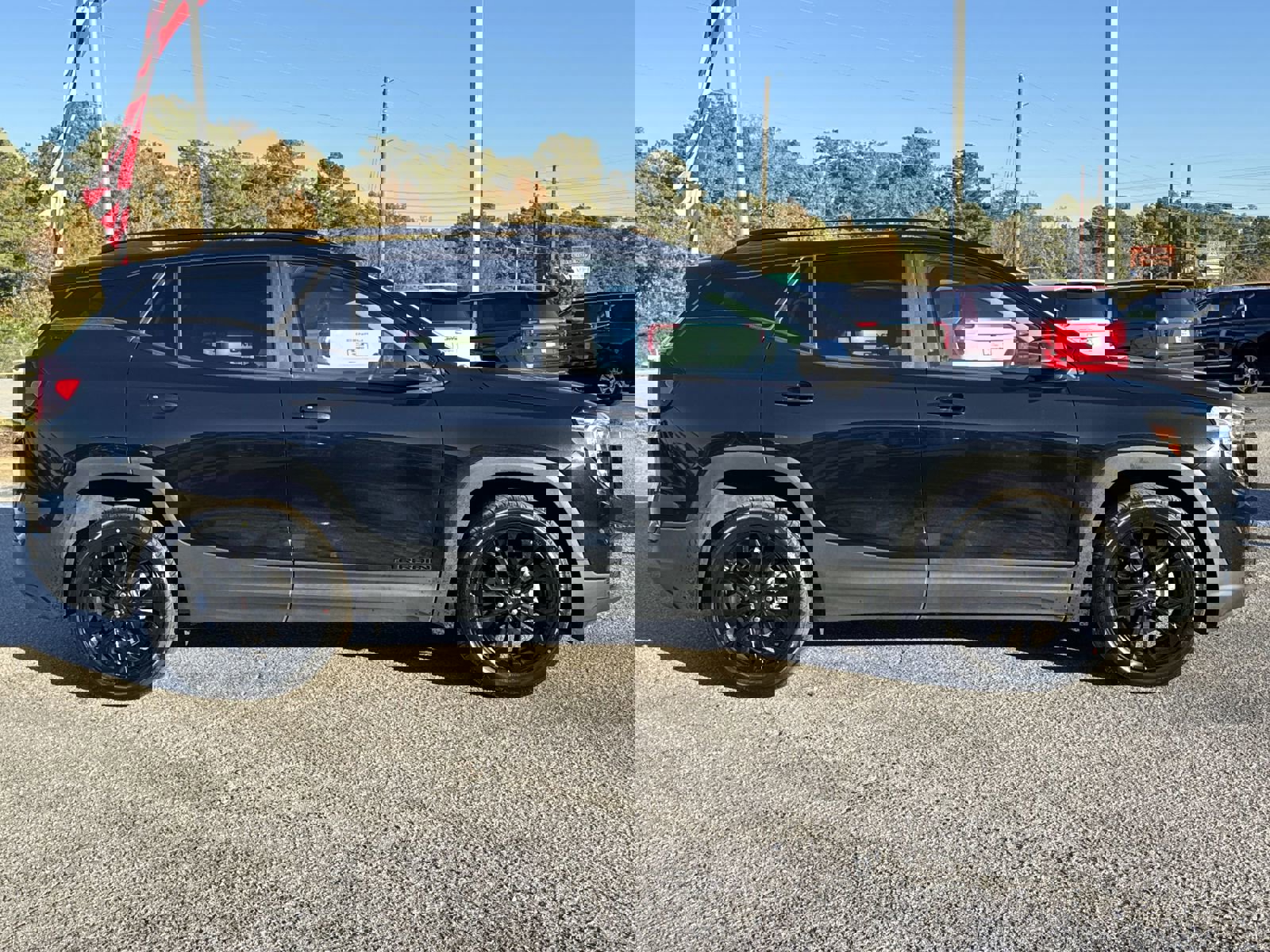 Used 2022 GMC Terrain SLE w/ Driver Convenience Package image 11