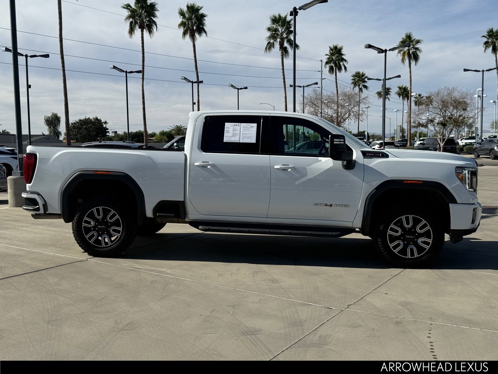 Used 2023 GMC Sierra 2500 AT4 w/ Gooseneck/5TH Wheel Package image 8