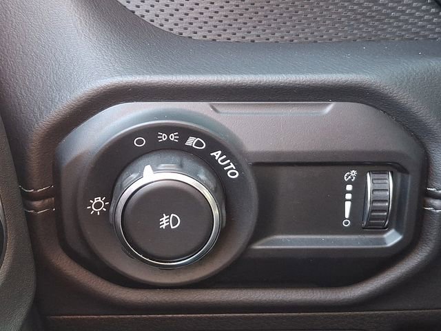 Used 2025 Jeep Wrangler Unlimited Rubicon 4xe w/ Safety Group image 23