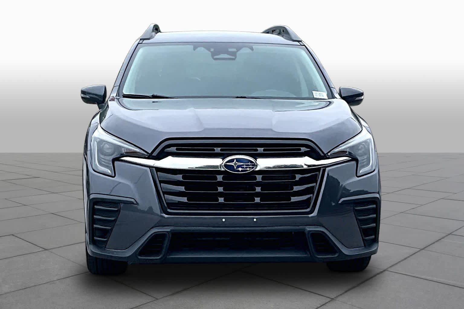Used 2023 Subaru Ascent Premium w/ Convenience Package AWD/4WD image 4