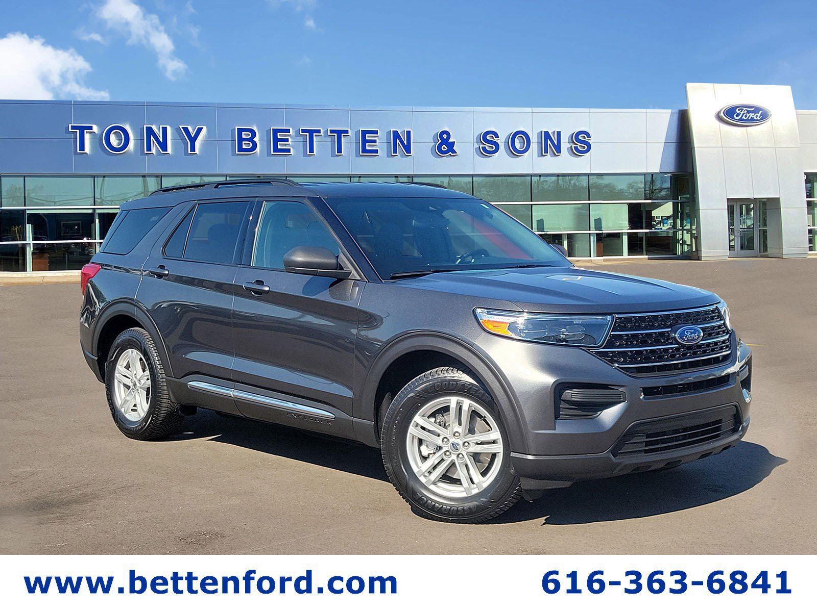 Certified 2020 Ford Explorer XLT w/ Comfort Package
