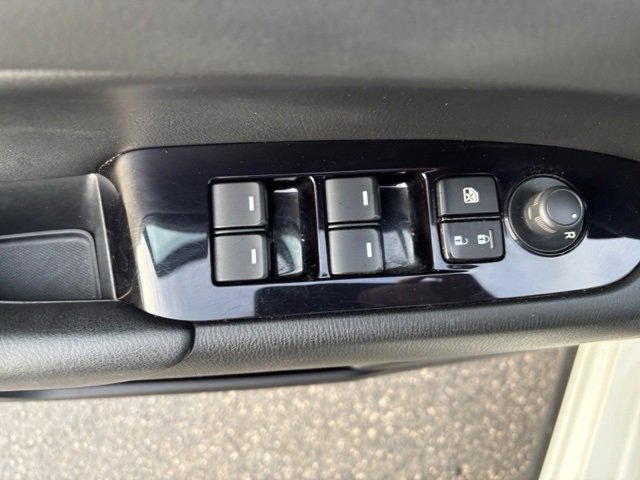 Used 2019 MAZDA CX-5 Touring image 9