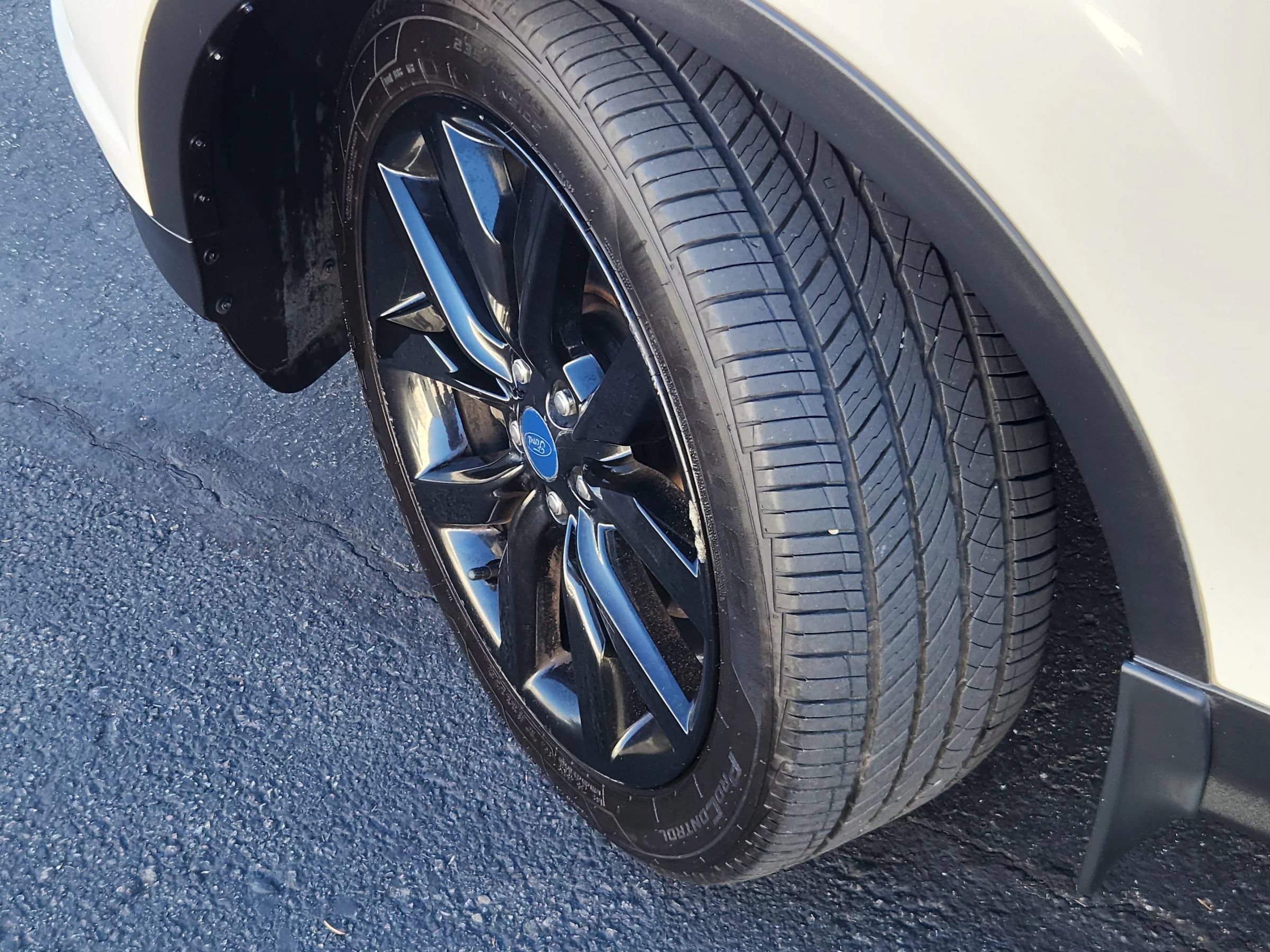 Used 2019 Ford Escape SE AWD/4WD image 6