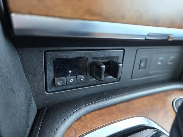 Used 2023 Nissan Armada SL w/ Captain's Chairs Package image 33