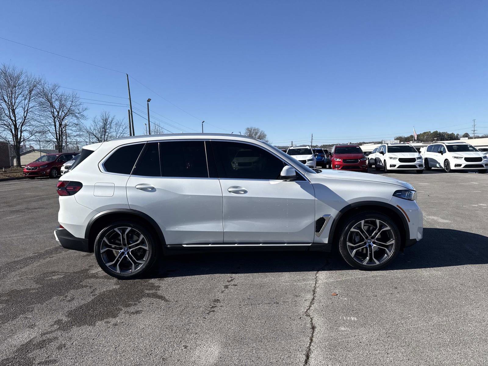 Used 2024 BMW X5 xDrive40i w/ Premium Package image 4