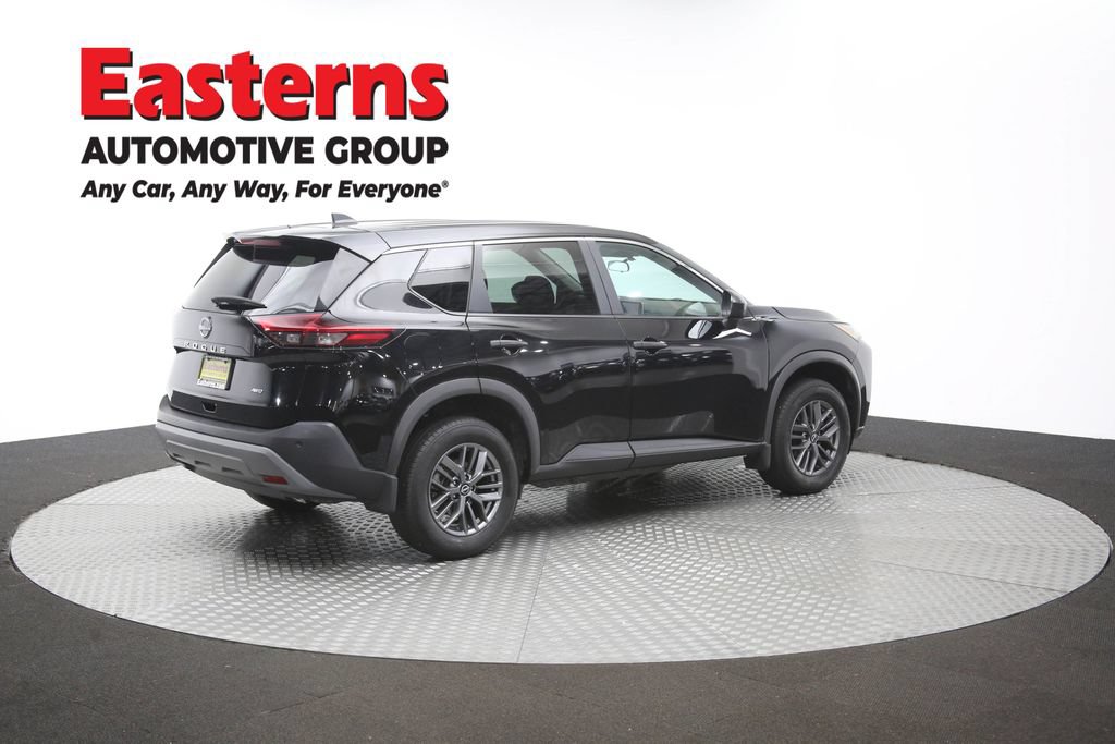 Used 2023 Nissan Rogue S AWD/4WD image 36