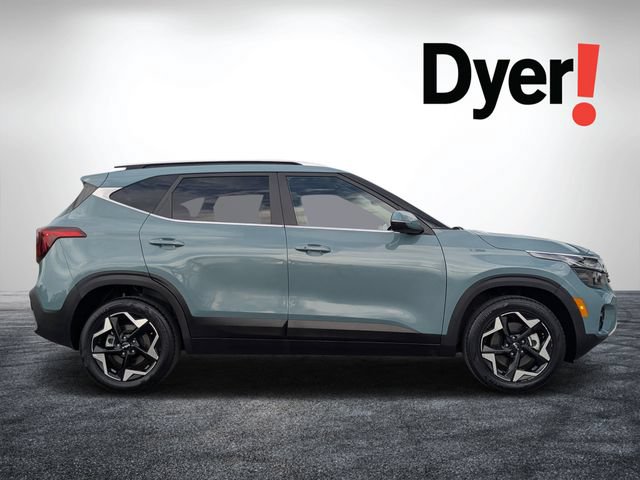 Certified 2025 Kia Seltos EX AWD/4WD image 2