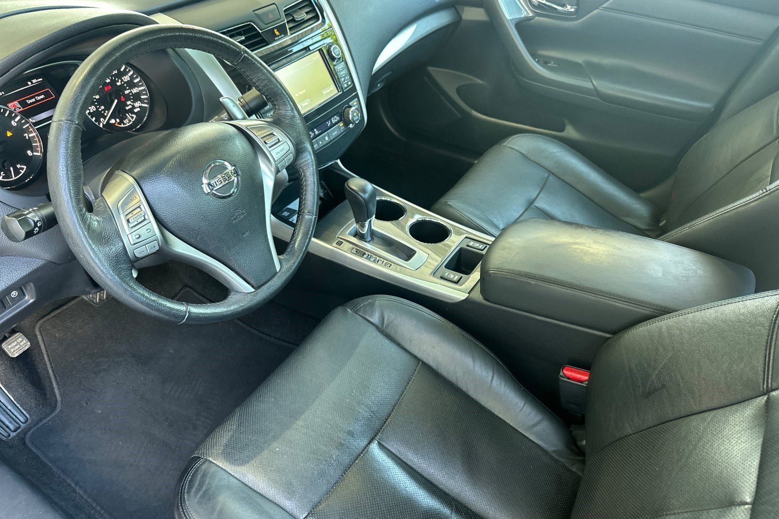 Used 2015 Nissan Altima 3.5 SL FWD image 11