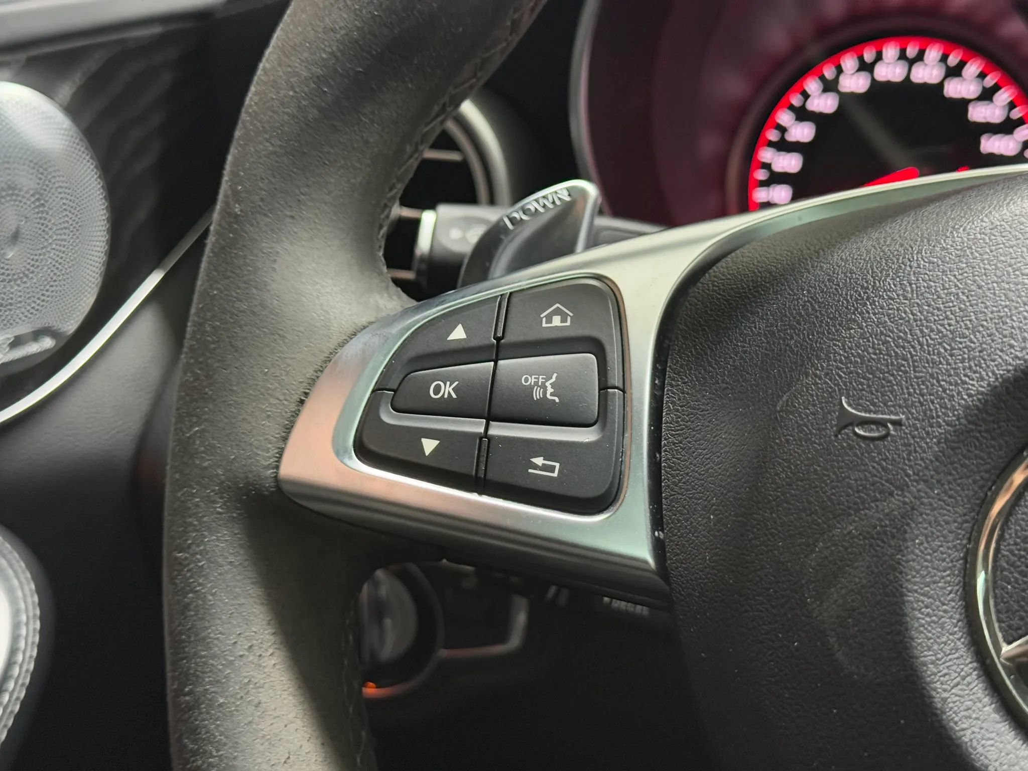 Used 2016 Mercedes-Benz C 63 AMG S image 32