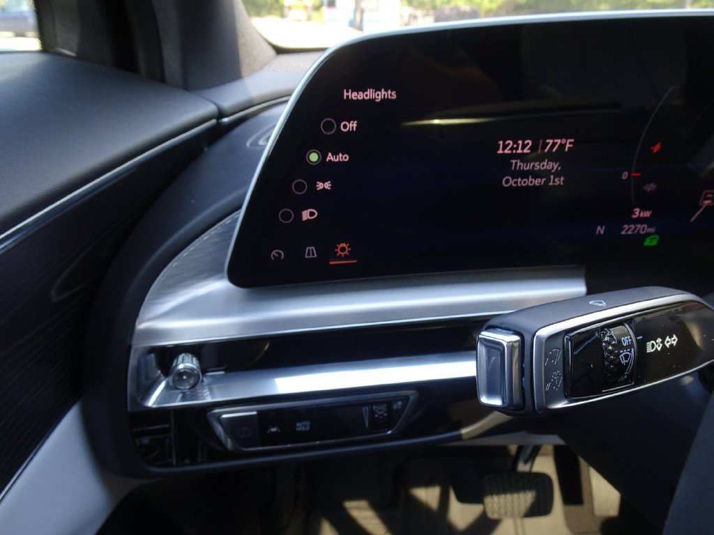 Certified 2024 Cadillac Lyriq Luxury w/ LPO, Floor Liner Package AWD/4WD image 24