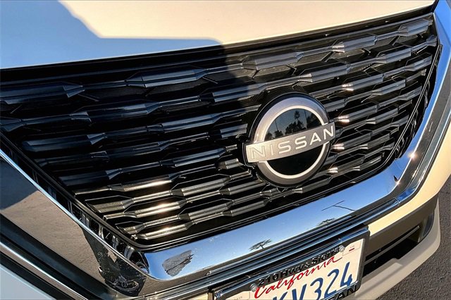 Certified 2023 Nissan Rogue SV image 32