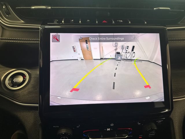 Used 2024 Jeep Grand Cherokee Limited AWD/4WD image 18