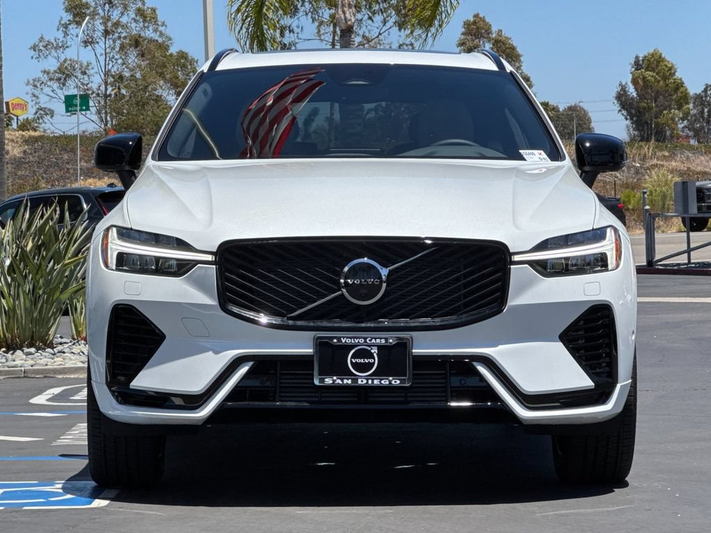 New 2026 Volvo XC60 T8 Plus w/ Protection Package Premier AWD/4WD image 8